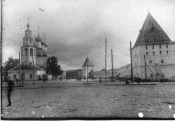 Церковь Рождества Богородицы на Богоявленской площади. Фото конец 20-х ХХ века. Снесена 1930 г.