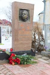 07 апреля 2018г. Освящение памятника и надгробного креста на могиле П. А. Малининой