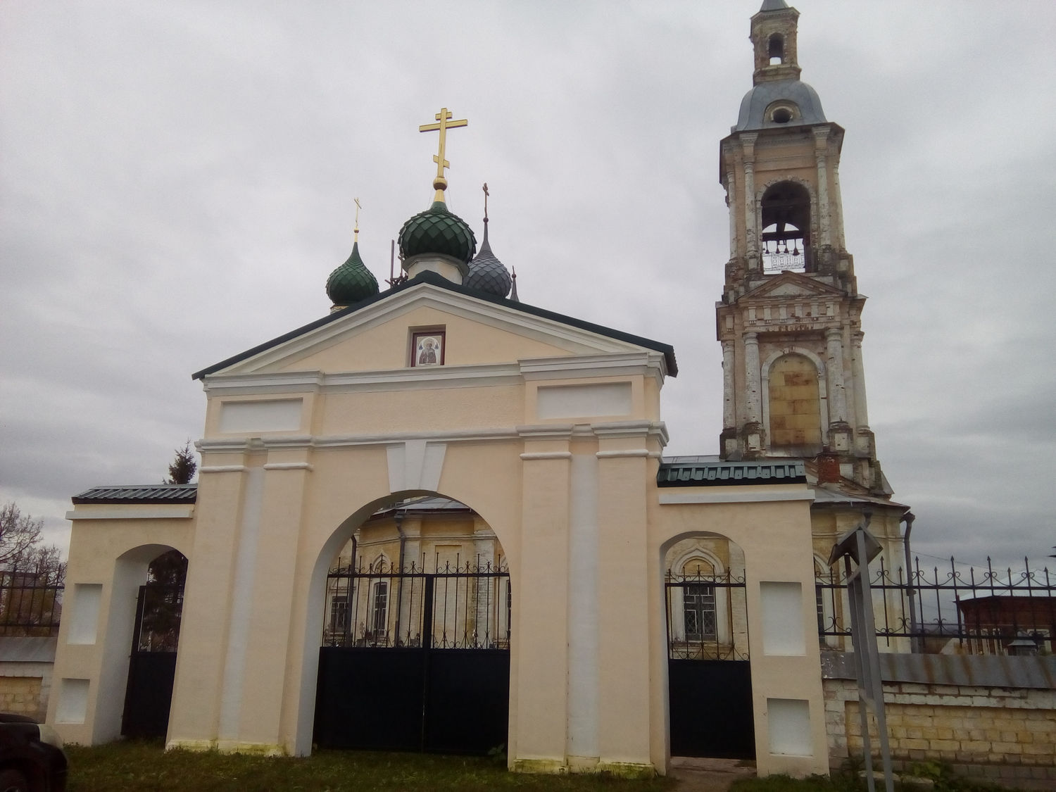 Фотографии Никольского храма в Ровках